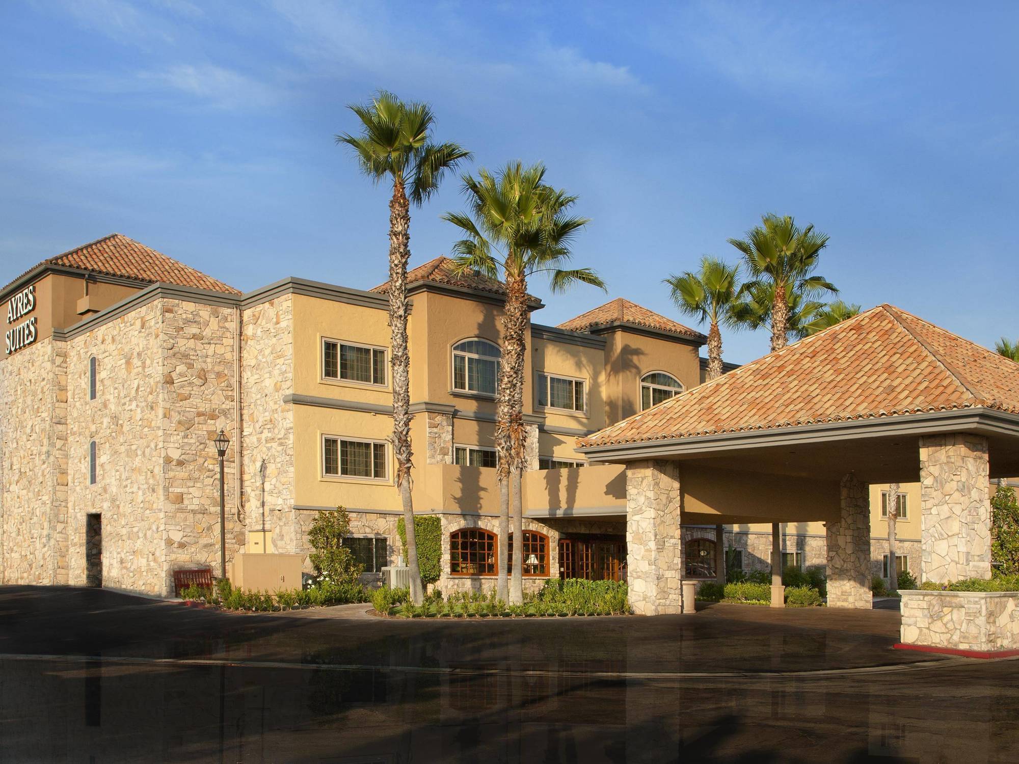 Ayres Hotel 3*